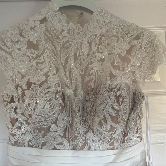 PRONOVIAS - 'Agathy' Wedding Dress - Size US10 - MSRP $3120 - NWT - SAVE $2300 - Picture 14 of 16